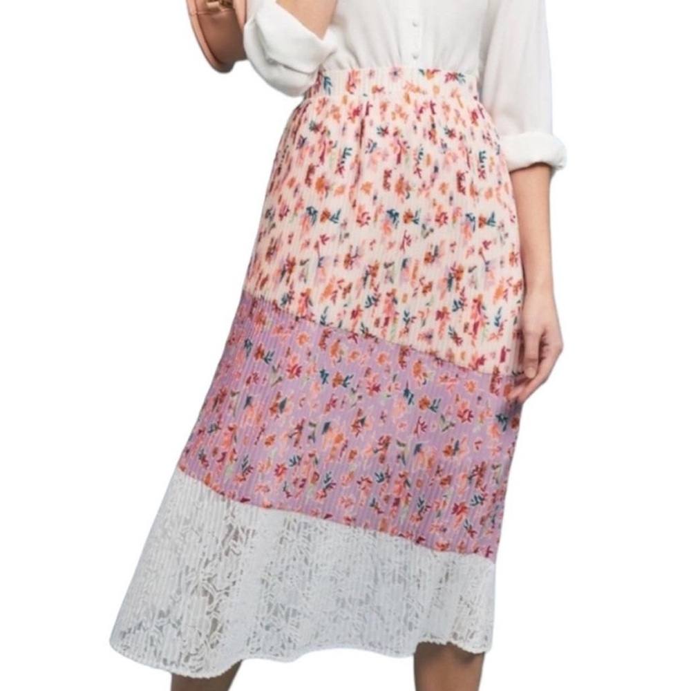 Laia Anthropologie pleated floral lace skirt • size medium